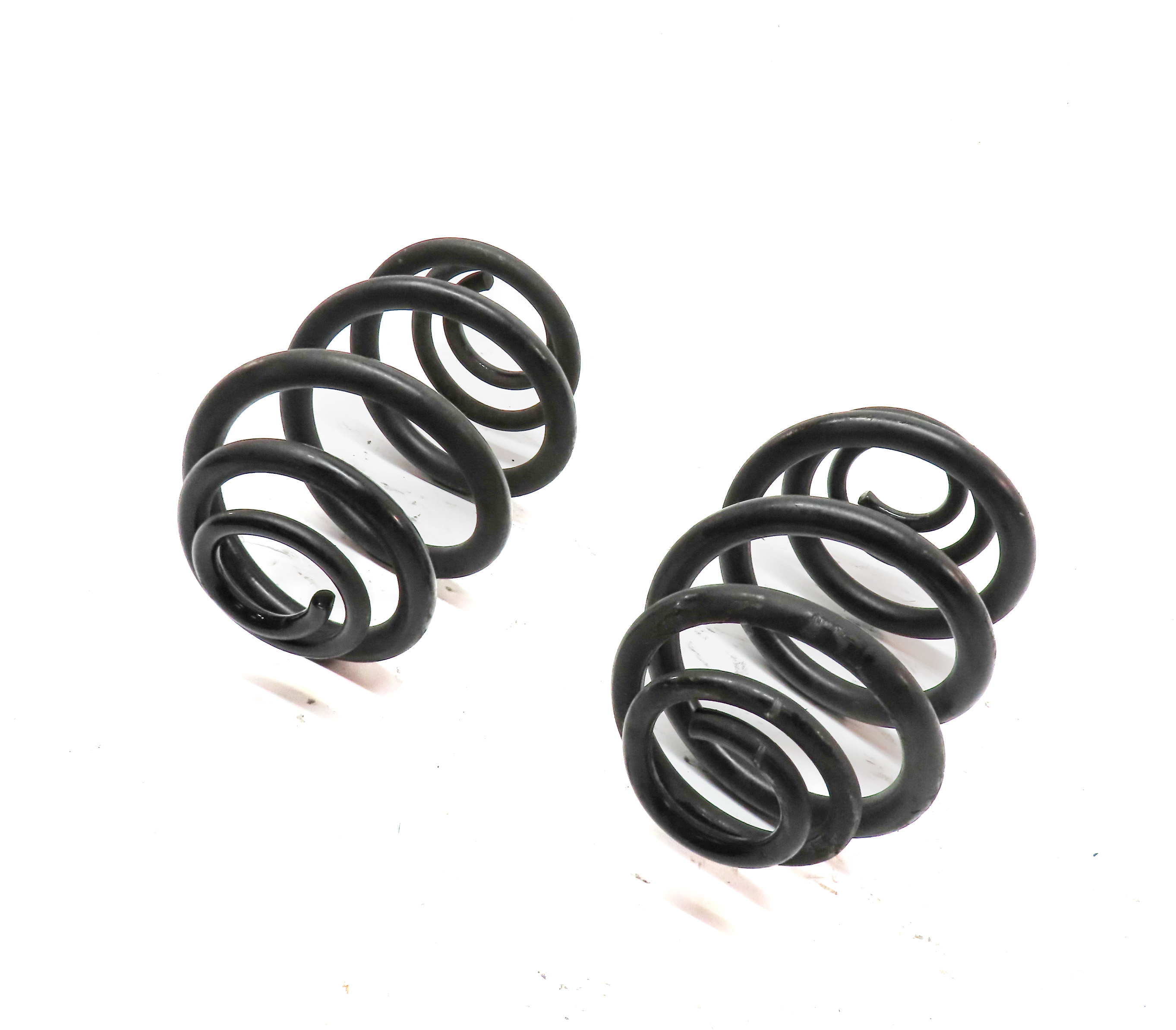 2003-2008 BMW Z4 (E85) LEFT & RIGHT REAR STANDARD SUSPENSION COIL SPRING SET 2 — exact item pictured